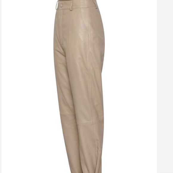 NEW Abercrombie Fitch Vegan
Leather Straight Pants Tan size 33/16 - Picture 3 of 8